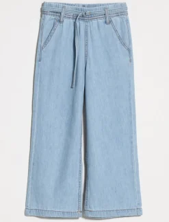 Wide-leg Pull-on Jeans