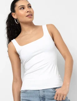 Wide-strap Tank Top